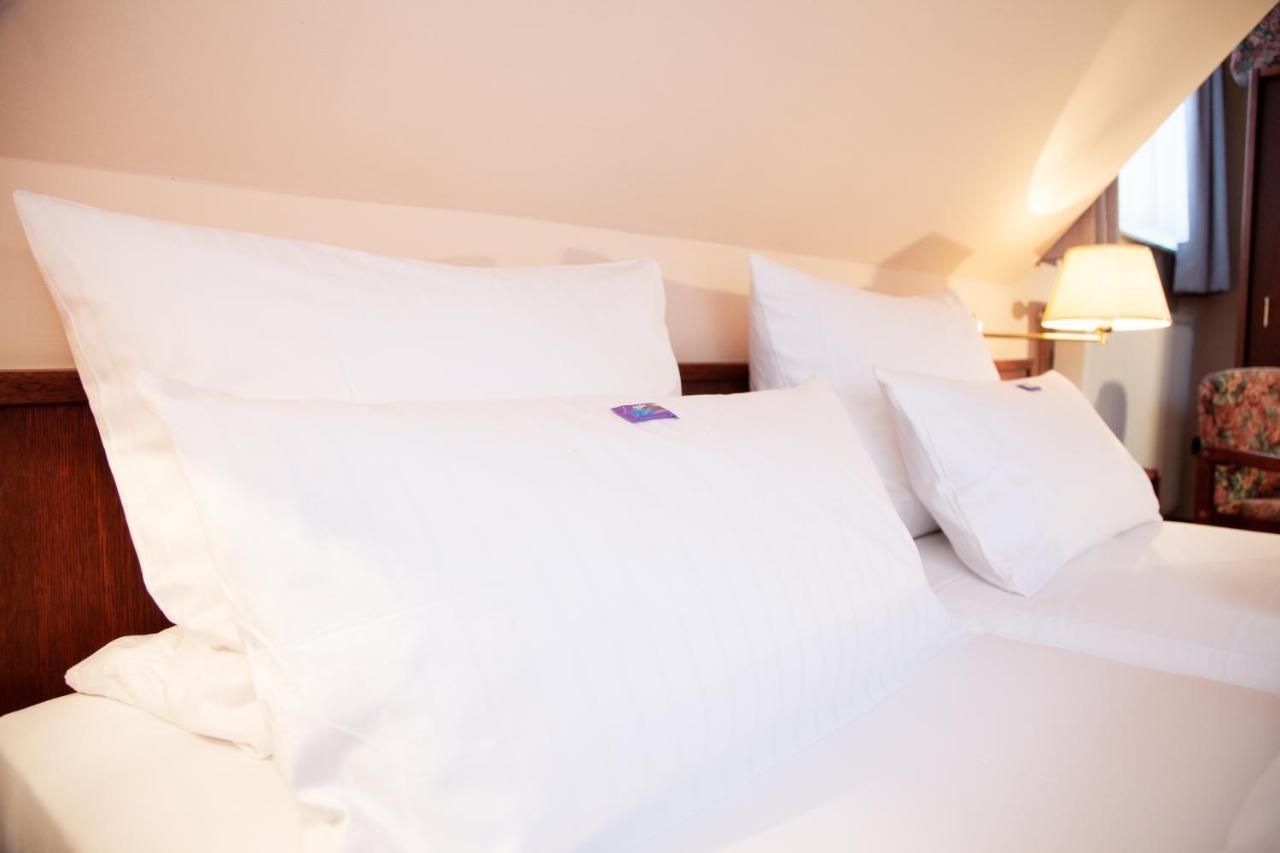 דיסבורג Hotel Lonac מראה חיצוני תמונה