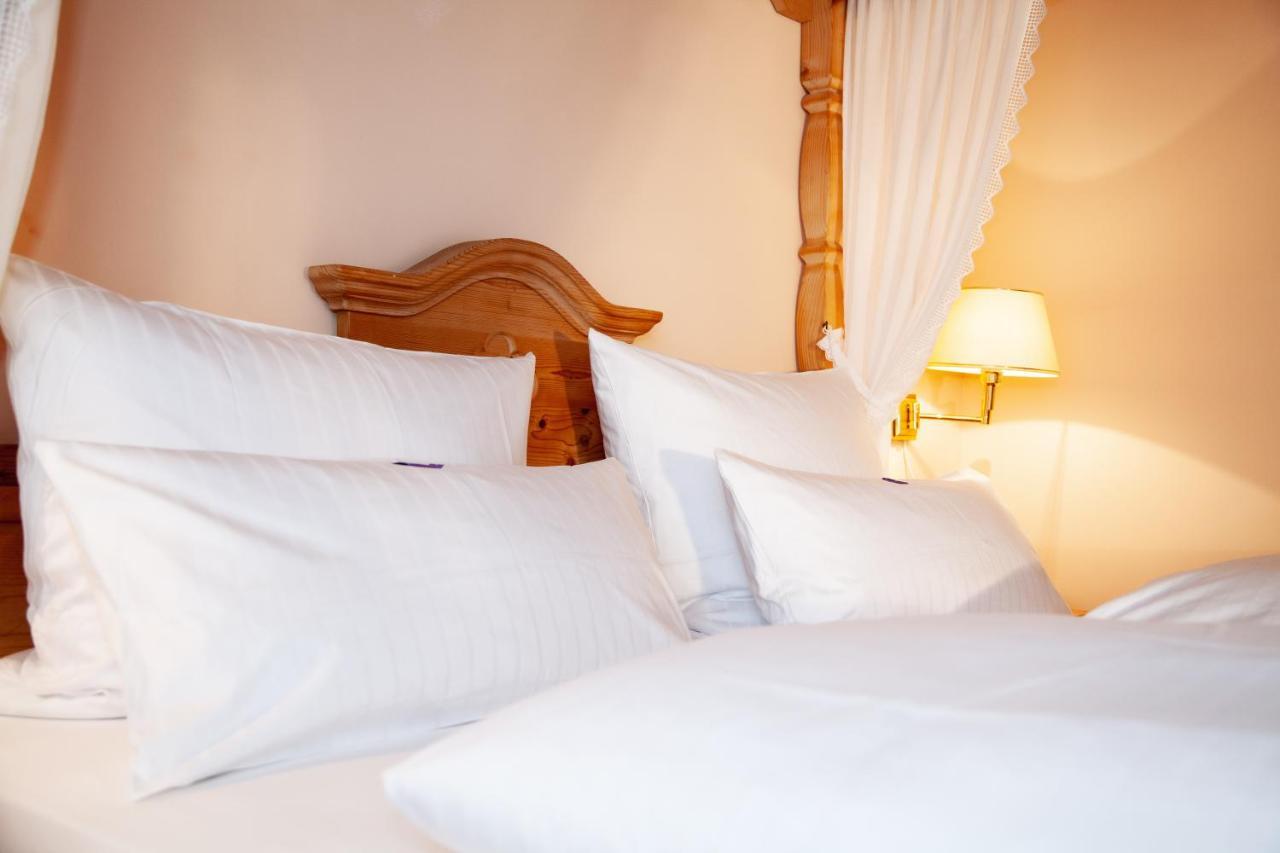 דיסבורג Hotel Lonac מראה חיצוני תמונה